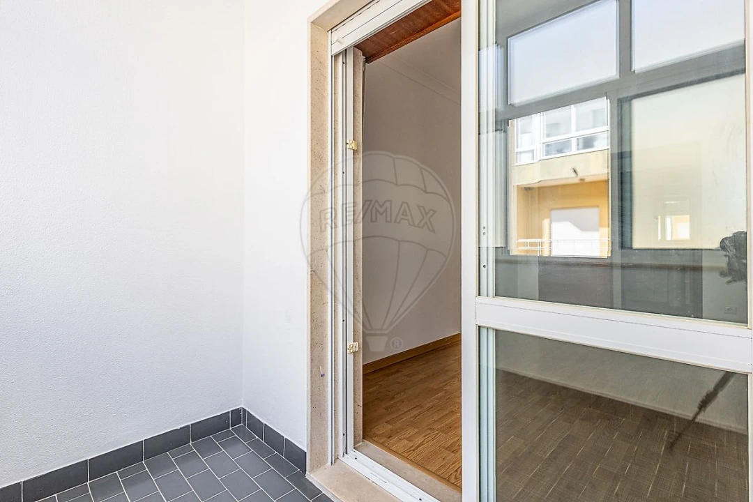 Apartamento T3 para Venda em Benavente Foto 21