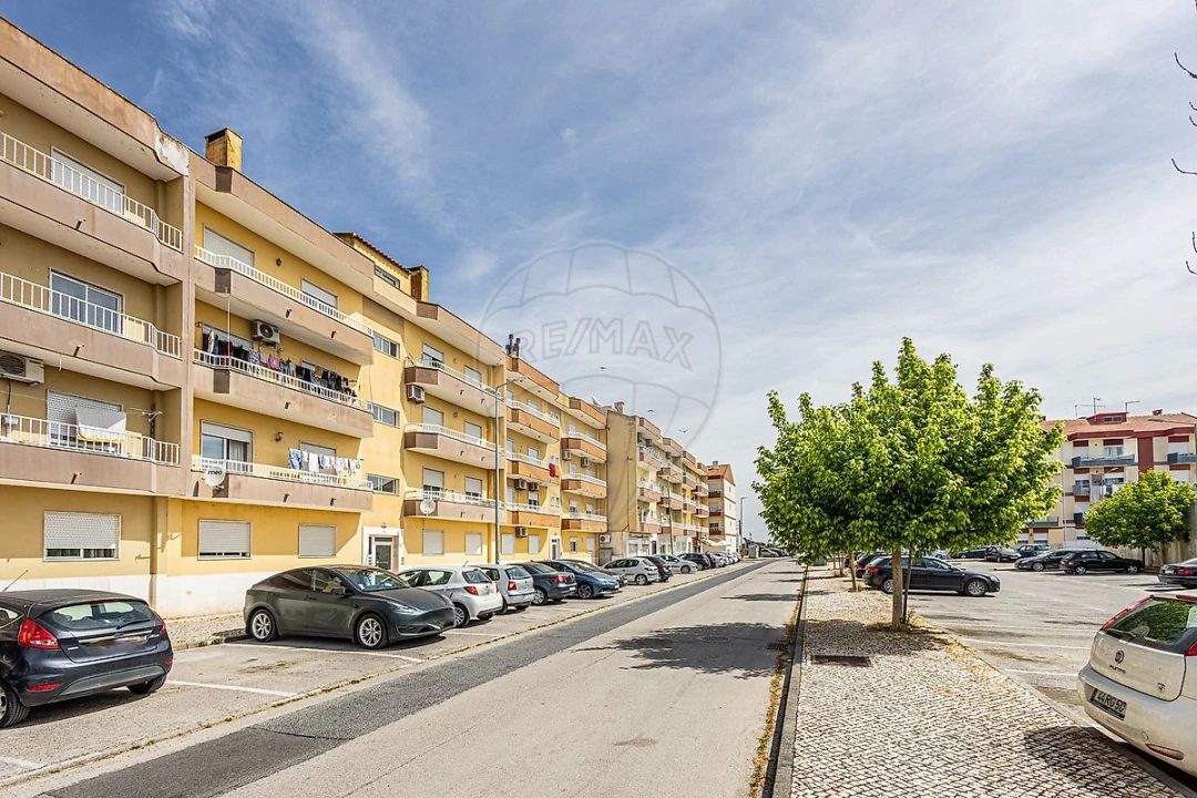 Apartamento T3 para Venda em Benavente Foto 8