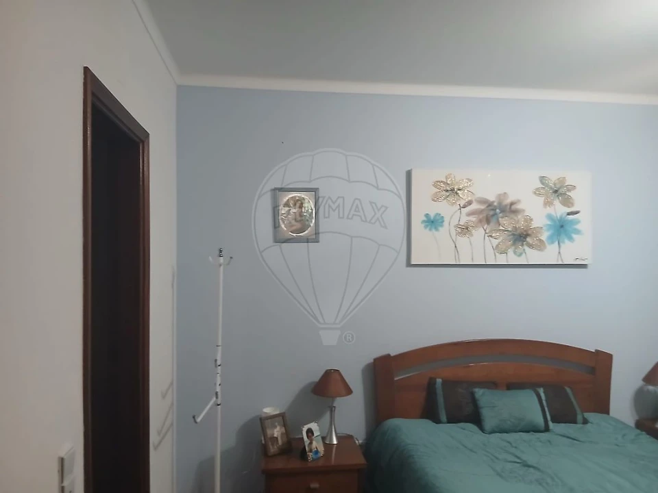 Apartamento T2 para Venda em Rio Maior Foto 2