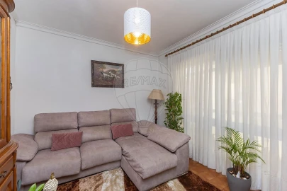 Apartamento T2 para Venda em Castêlo da Maia