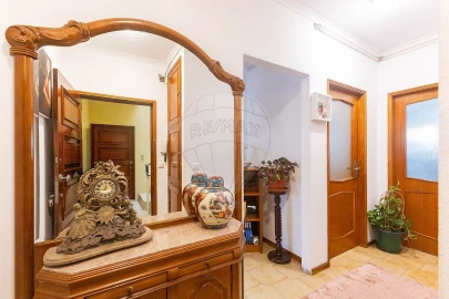 Apartamento T2 para Venda em Castêlo da Maia
