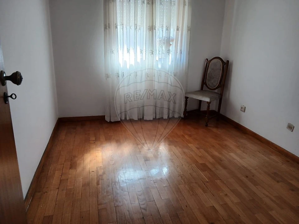 Apartamento T3 para Venda em Ermesinde Foto 3
