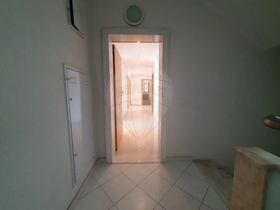 Apartamento T4 para Venda em Pinhal Novo Foto 26