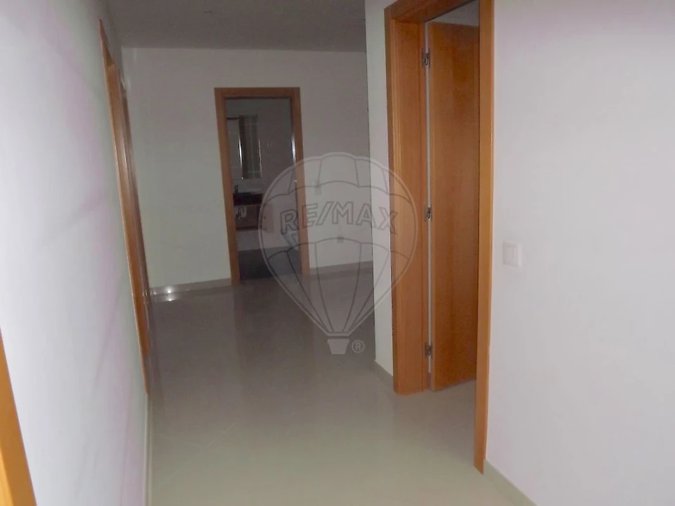 Apartamento T4 para Venda em Pinhal Novo Foto 8