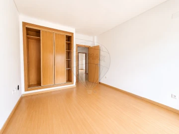 Apartamento T4 para Venda em Pinhal Novo