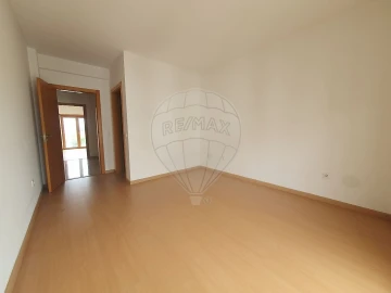 Apartamento T4 para Venda em Pinhal Novo