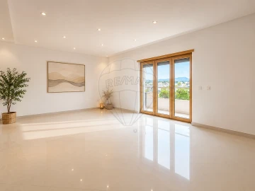 Apartamento T4 para Venda em Pinhal Novo