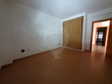 Apartamento T4 para Venda em Pinhal Novo