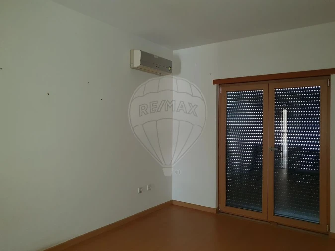 Apartamento T4 para Venda em Pinhal Novo Foto 21