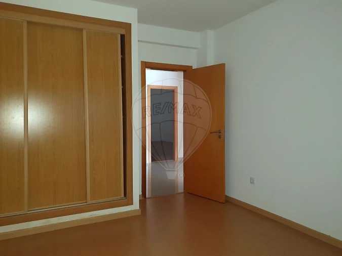 Apartamento T4 para Venda em Pinhal Novo Foto 24