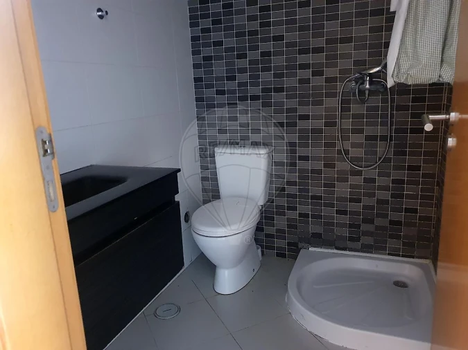 Apartamento T4 para Venda em Pinhal Novo Foto 8