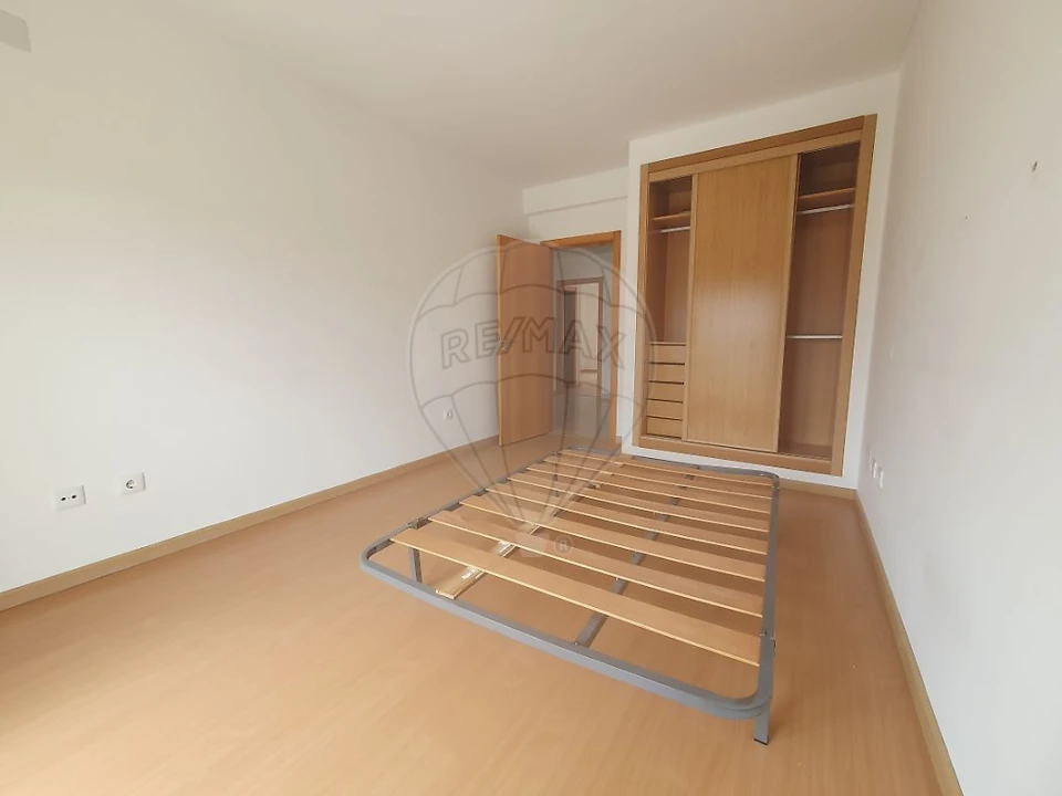 Apartamento T4 para Venda em Pinhal Novo Foto 21