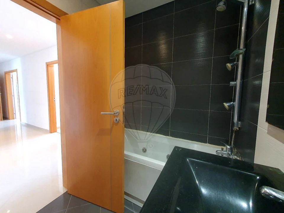 Apartamento T4 para Venda em Pinhal Novo Foto 19