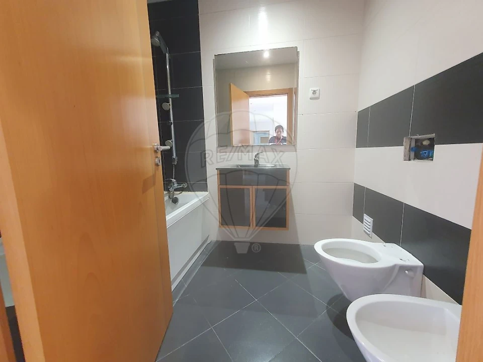 Apartamento T4 para Venda em Pinhal Novo Foto 18