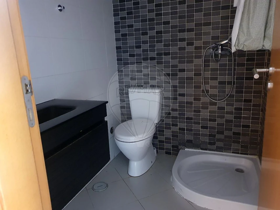 Apartamento T4 para Venda em Pinhal Novo Foto 8