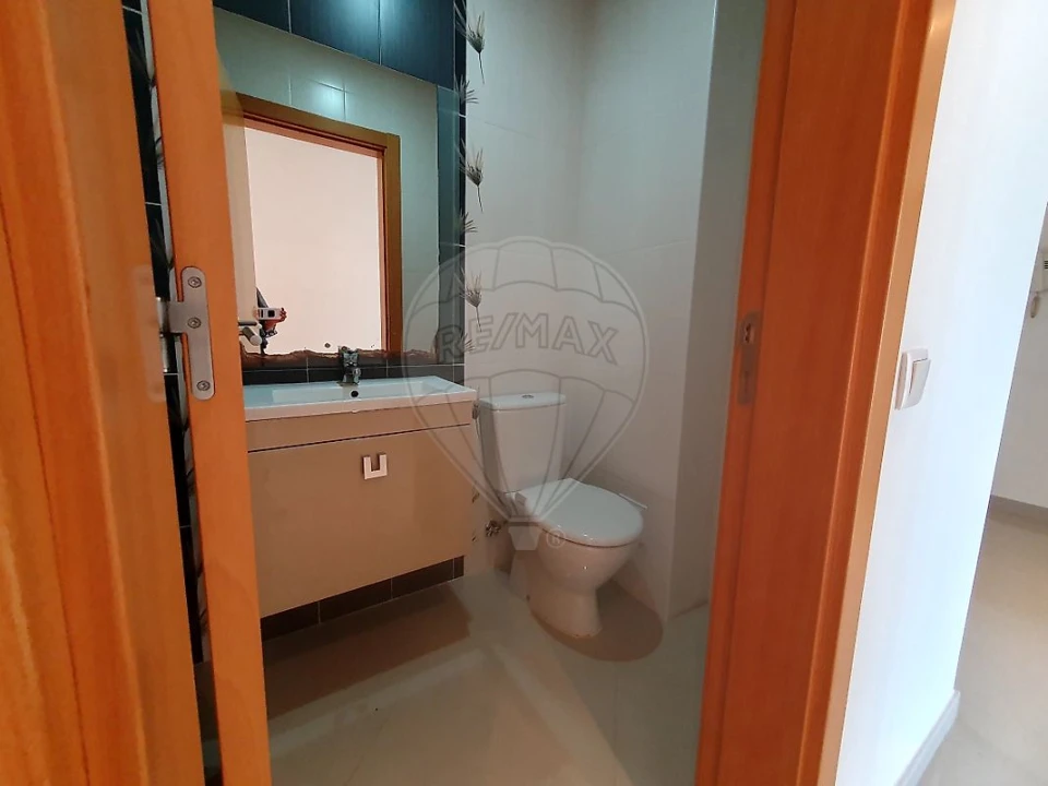 Apartamento T4 para Venda em Pinhal Novo Foto 22