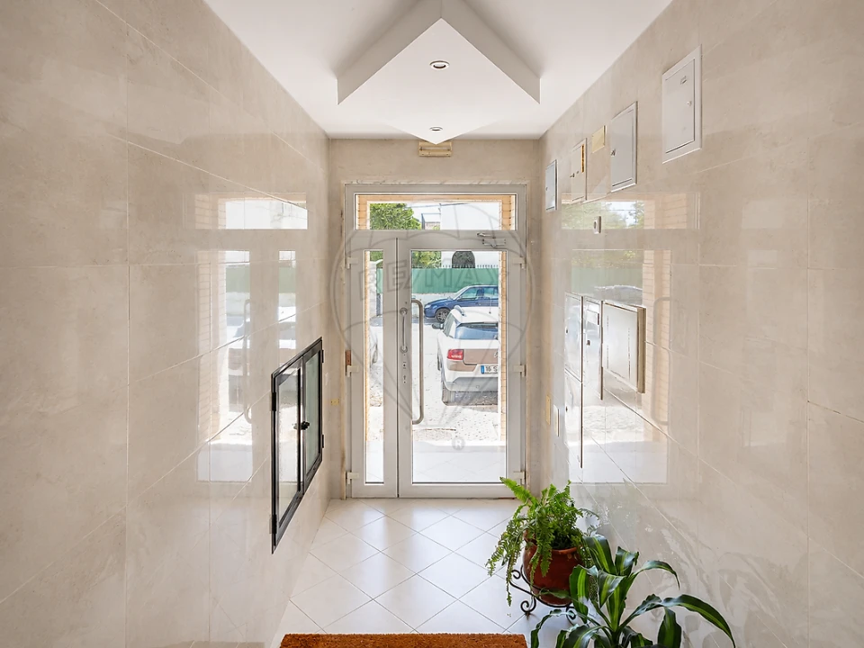 Apartamento T4 para Venda em Pinhal Novo Foto 27