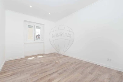Apartamento T2 para Venda em Moscavide e Portela