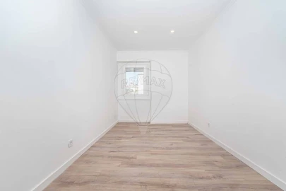 Apartamento T2 para Venda em Moscavide e Portela