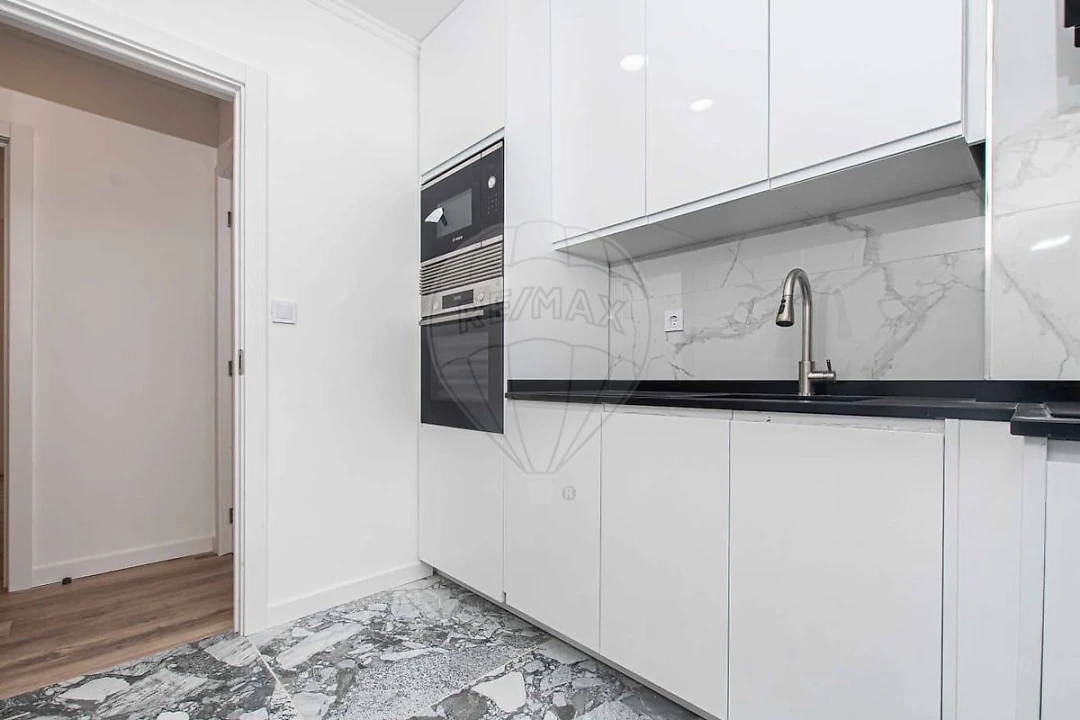 Apartamento T2 para Venda em Moscavide e Portela Foto 4