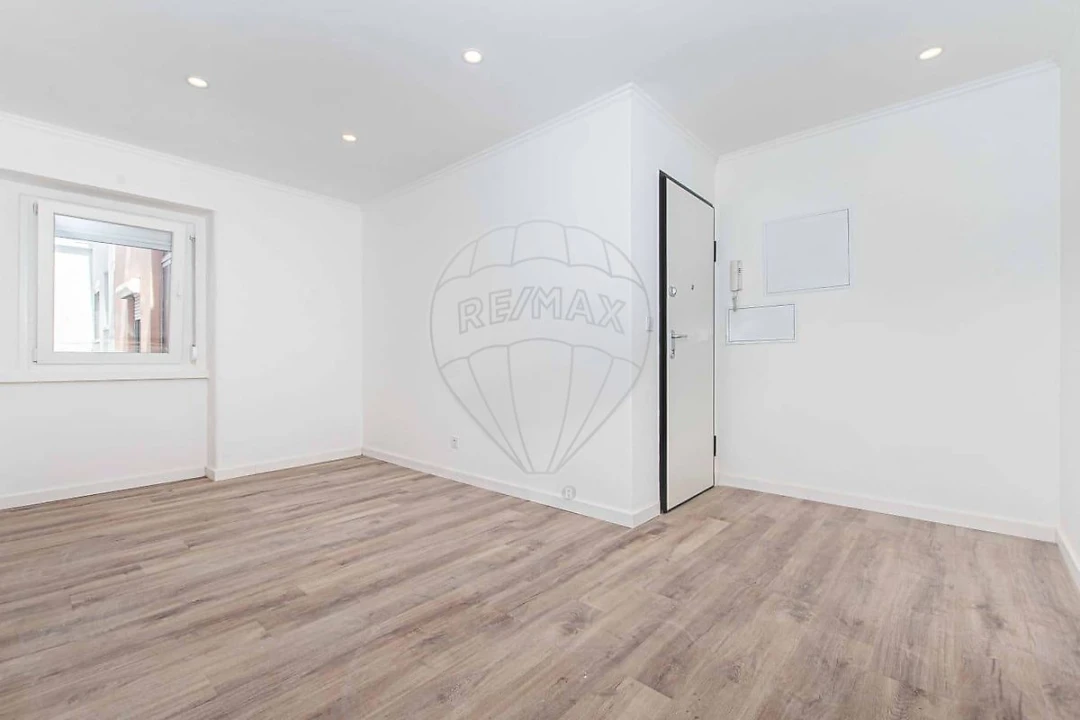 Apartamento T2 para Venda em Moscavide e Portela Foto 15