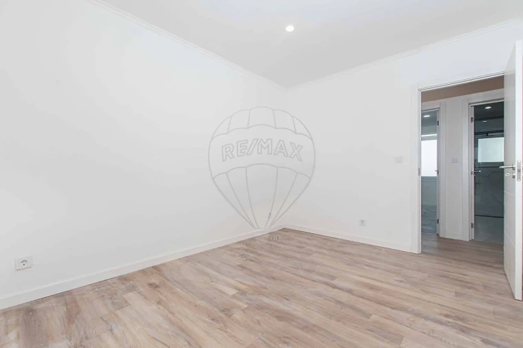 Apartamento T2 para Venda em Moscavide e Portela Foto 7