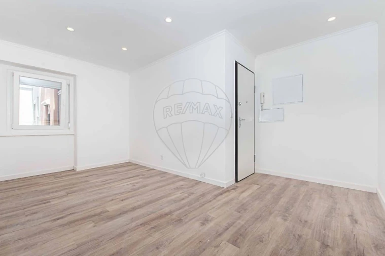 Apartamento T2 para Venda em Moscavide e Portela Foto 15