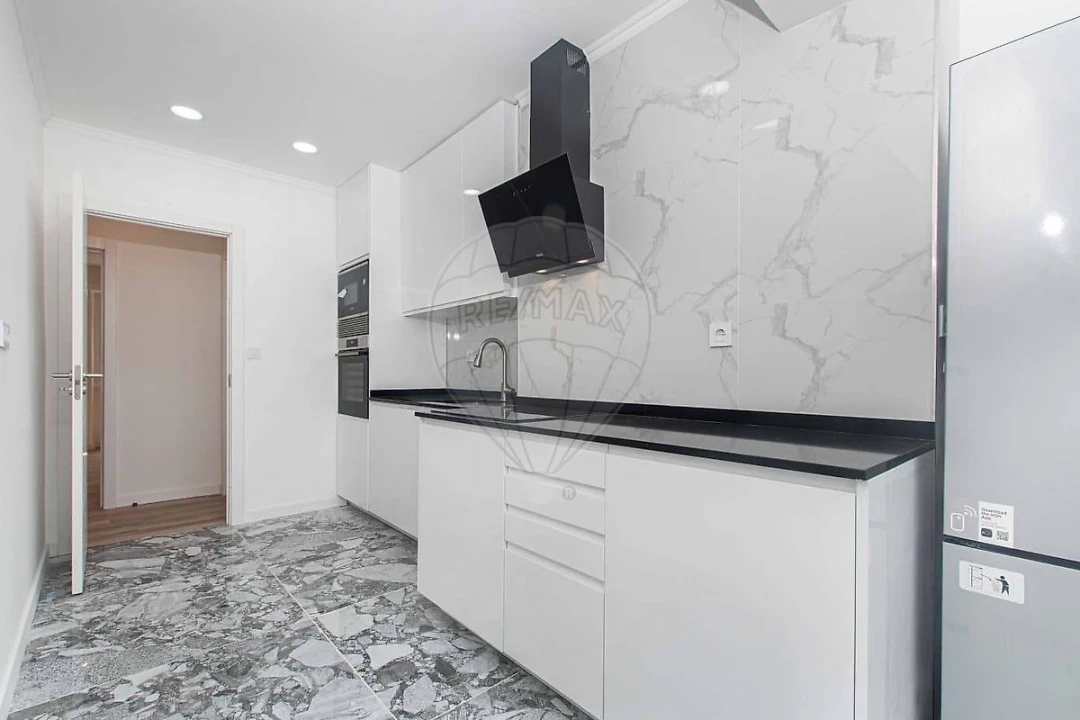 Apartamento T2 para Venda em Moscavide e Portela Foto 6