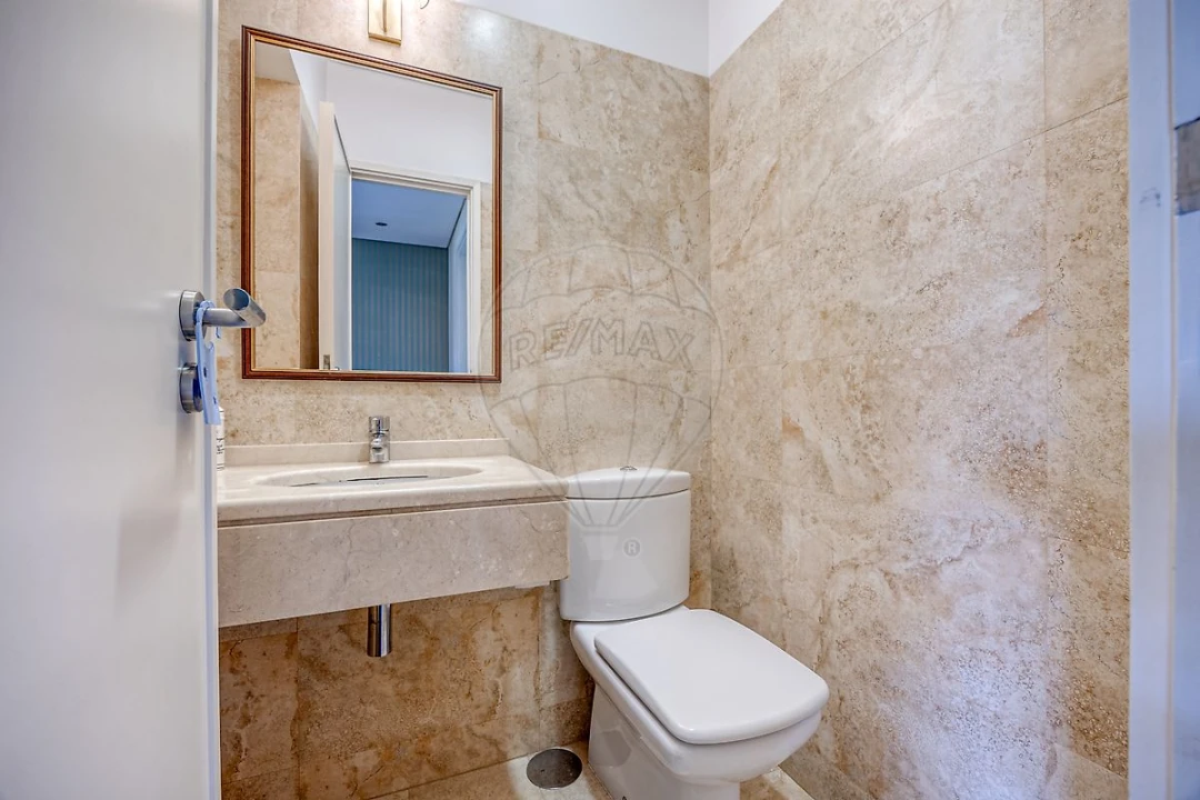 Apartamento T3 para Venda em Espinho Foto 5