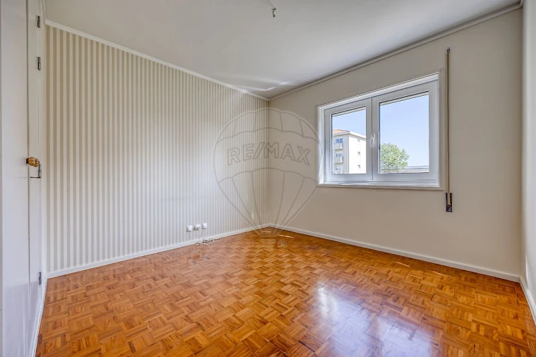 Apartamento T3 para Venda em Espinho Foto 14