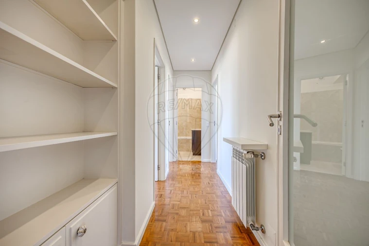 Apartamento T3 para Venda em Espinho Foto 20