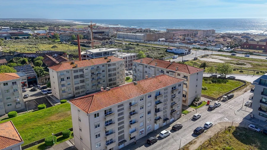 Apartamento T3 para Venda em Espinho Foto 18