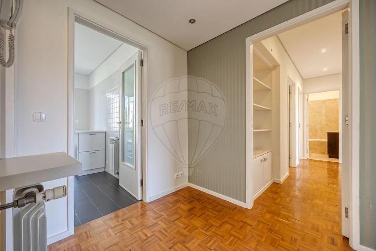 Apartamento T3 para Venda em Espinho Foto 4