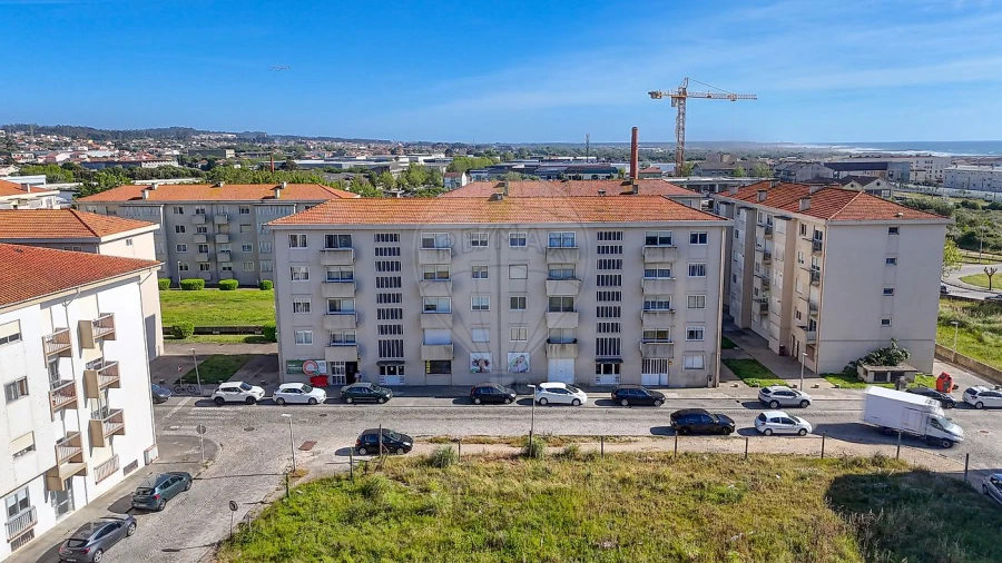 Apartamento T3 para Venda em Espinho Foto 16