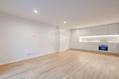 Apartamento T2 para Venda em Campanhã