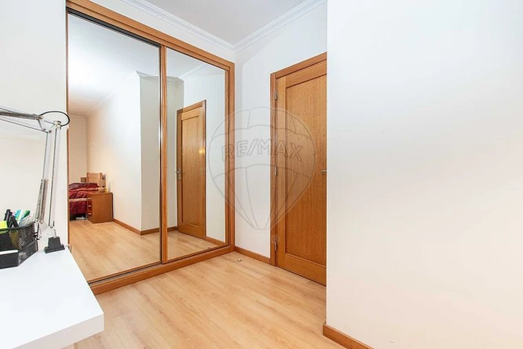 Apartamento T2 para Venda em Vialonga Foto 21