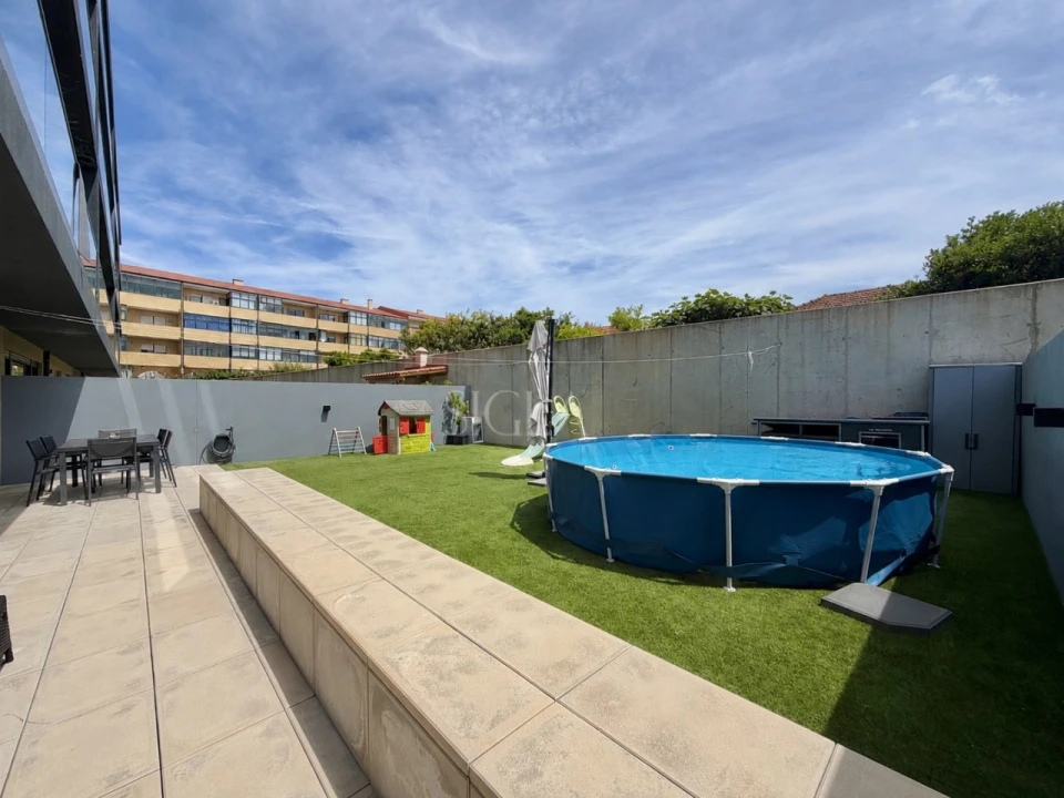 Apartamento T2 para Venda em Canidelo Foto 2