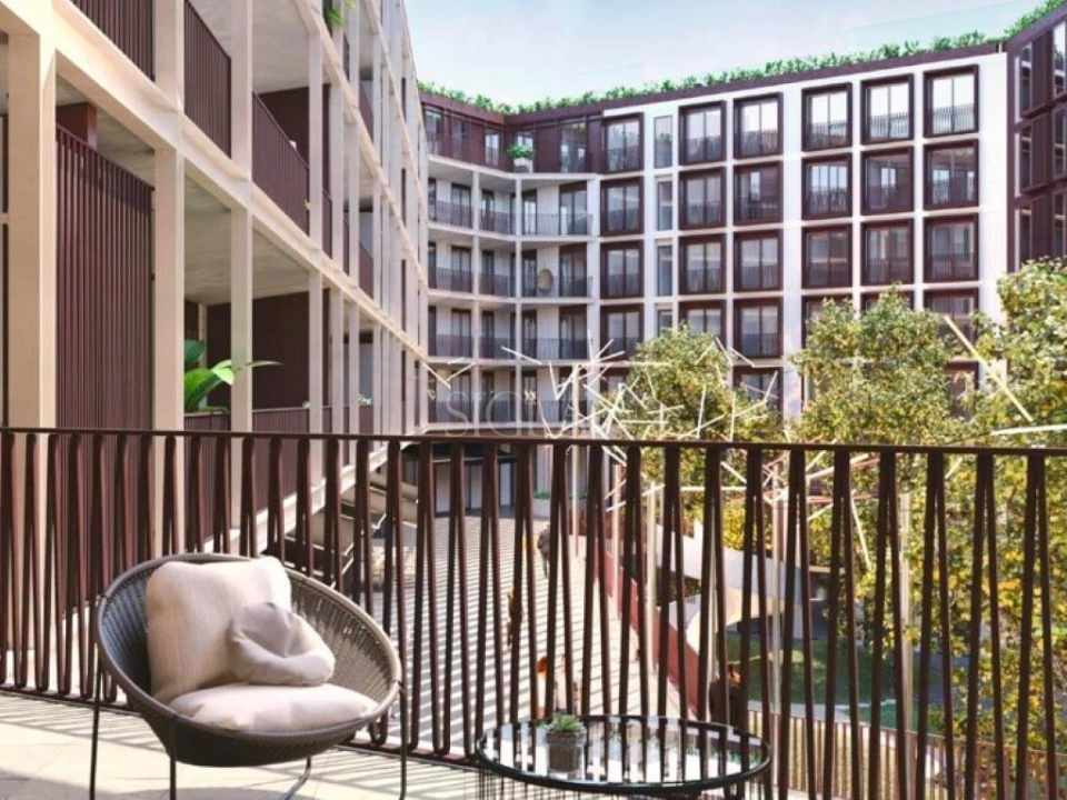 Apartamento T4 para Venda em Cedofeita, Santo Ildefonso, Sé, Miragaia, São Nicolau e Vitória Foto 1