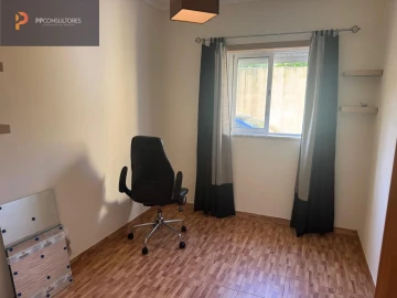 Moradia T5 para Venda em Oliveira do Bairro