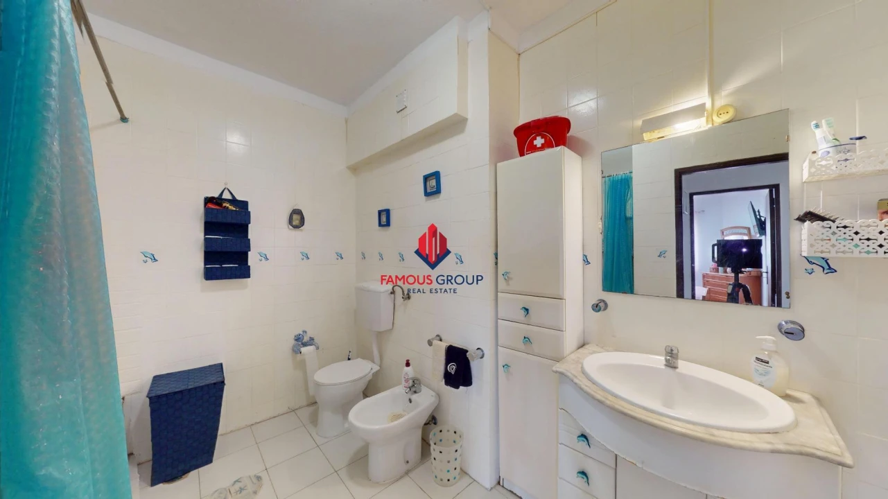 Apartamento T1 para Venda em Alvor Foto 21