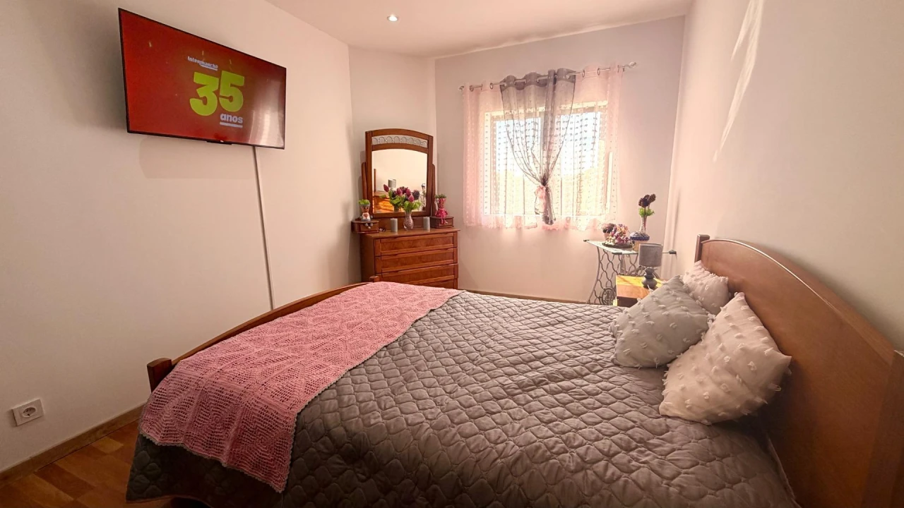 Apartamento T1 para Venda em Alvor Foto 8