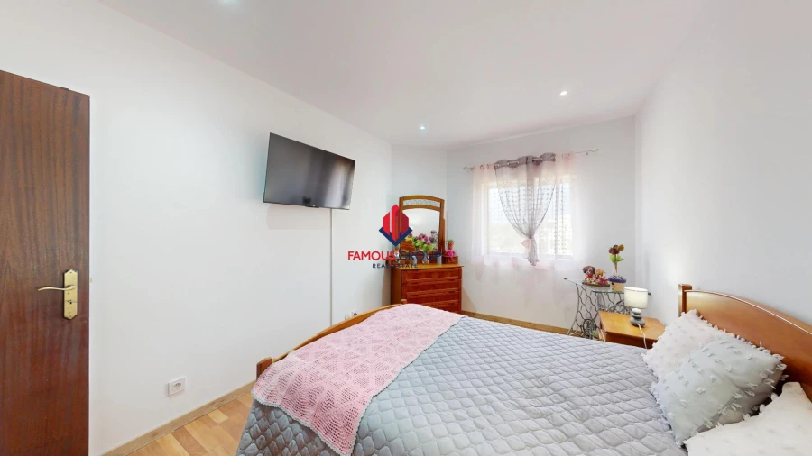 Apartamento T1 para Venda em Alvor Foto 23