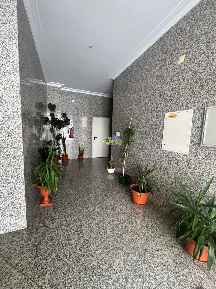 Apartamento T2 para Venda em Armação de Pera Foto 37