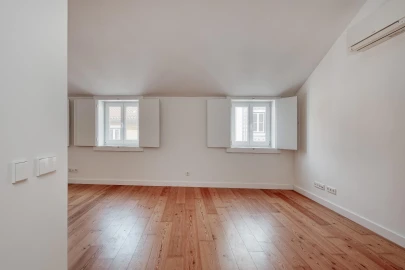 Apartamento T1 para Venda em Santa Maria Maior