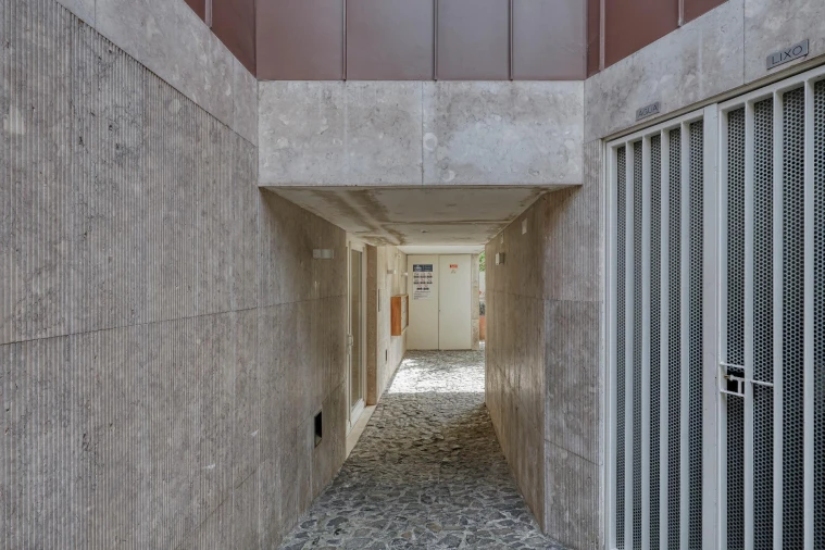Apartamento T1 para Venda em Santa Maria Maior Foto 26