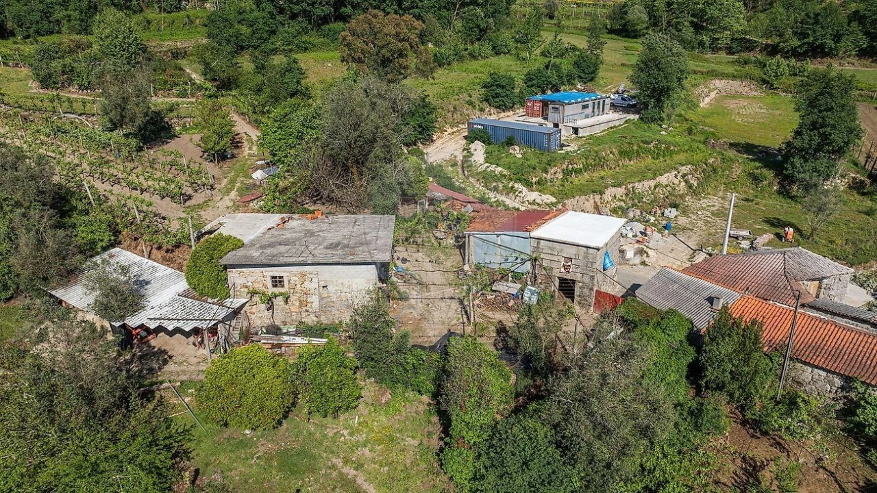 Moradia T3 para Venda em Calvos e Frades Foto 28