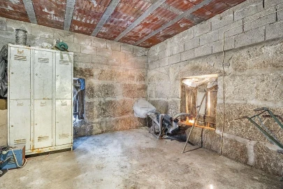 Moradia T3 para Venda em Calvos e Frades