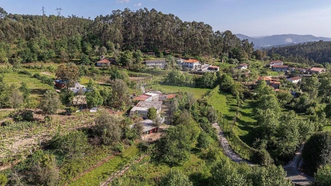 Moradia T3 para Venda em Calvos e Frades