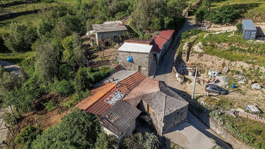 Moradia T3 para Venda em Calvos e Frades Foto 21