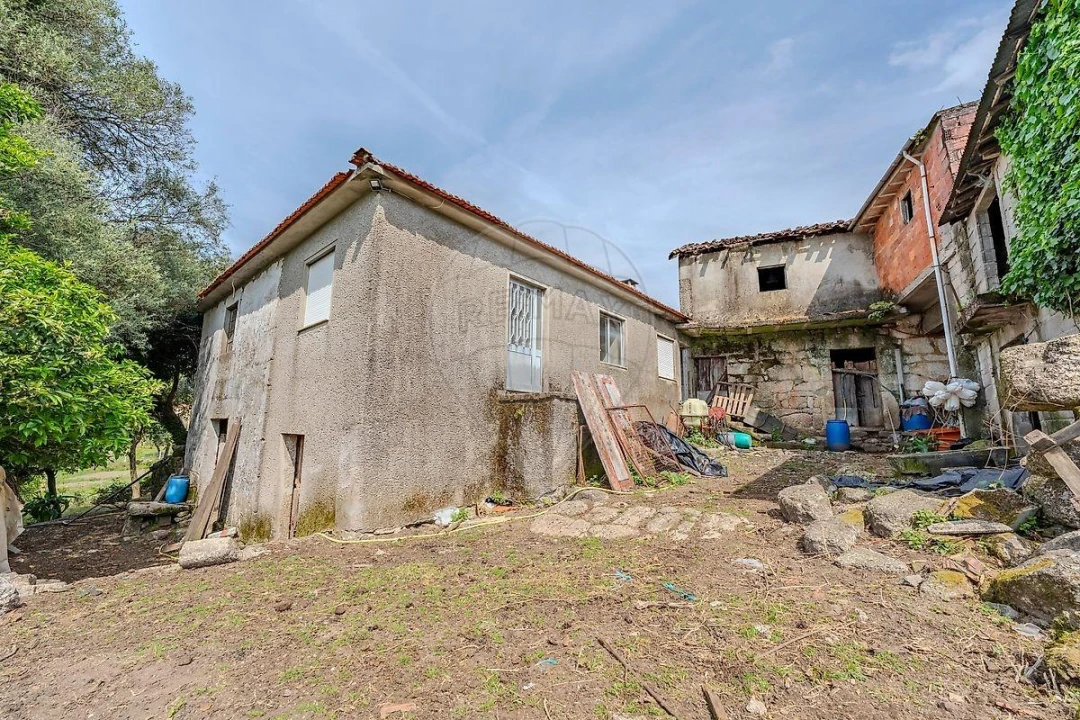 Moradia T3 para Venda em Moimenta Foto 6